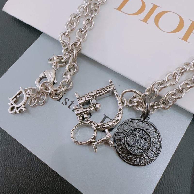 chr1st1an D10r necklaces